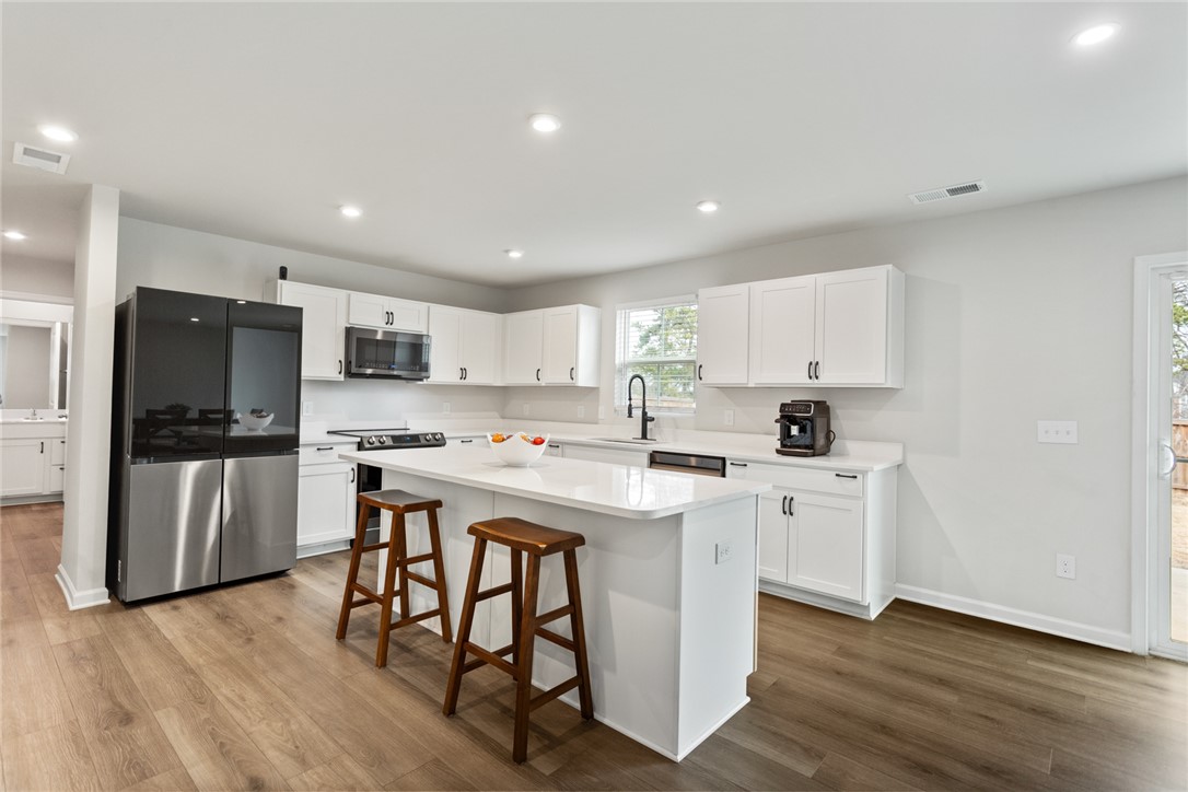 625 Batchomble Lane Greenville, SC 29605 - Photo 12 of 44