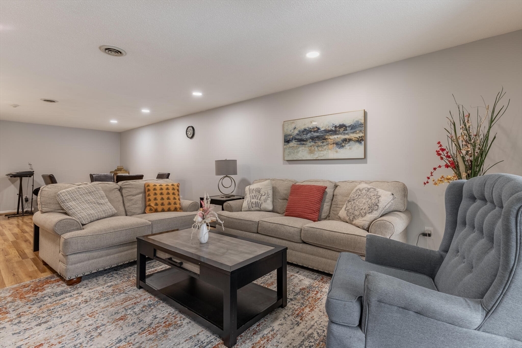 255 North Road, Unit 245 Chelmsford, MA 01824 - Photo 12 of 33 Gallery Image 12