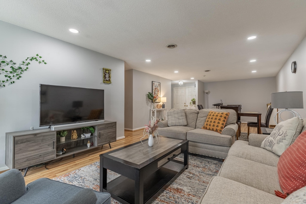 255 North Road, Unit 245 Chelmsford, MA 01824 - Photo 13 of 33 Gallery Image 13