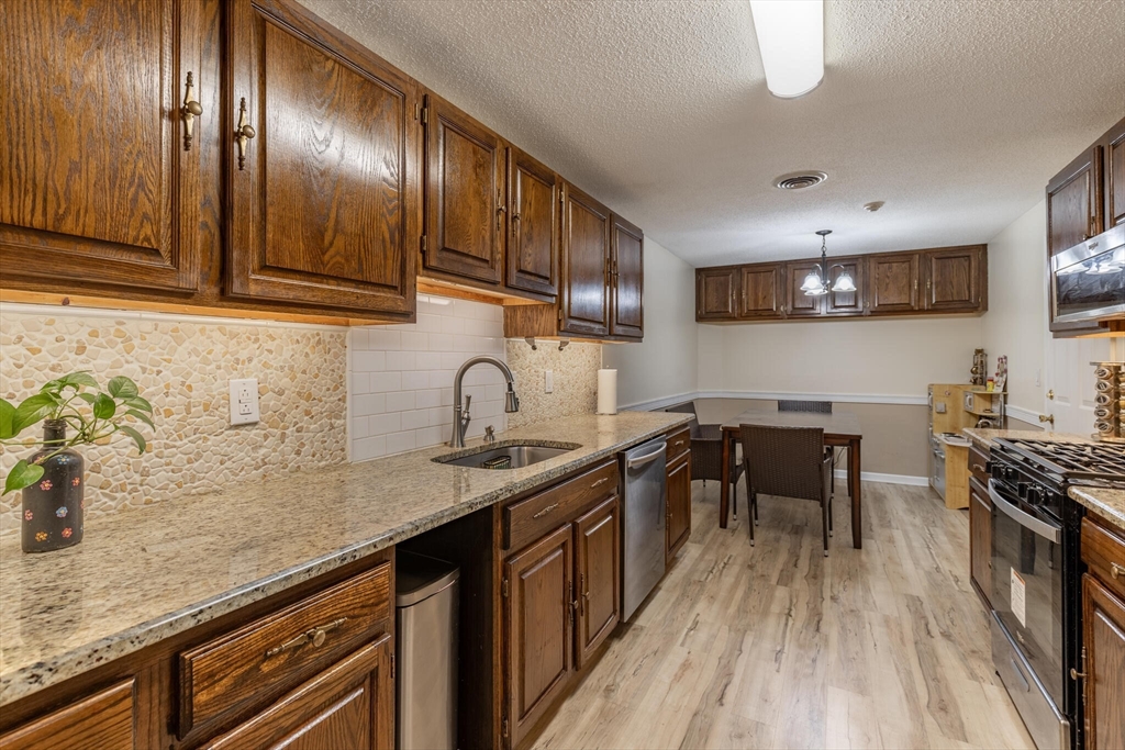 255 North Road, Unit 245 Chelmsford, MA 01824 - Photo 2 of 33 Gallery Image 2