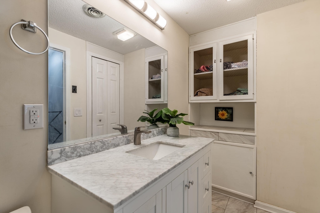 255 North Road, Unit 245 Chelmsford, MA 01824 - Photo 21 of 33 Gallery Image 21