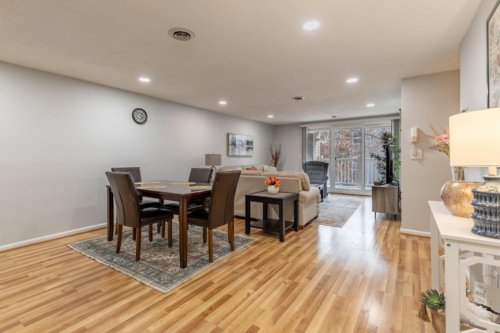 255 North Road, Unit 245 Chelmsford, MA 01824 - Photo 5 of 33 Gallery Image 5