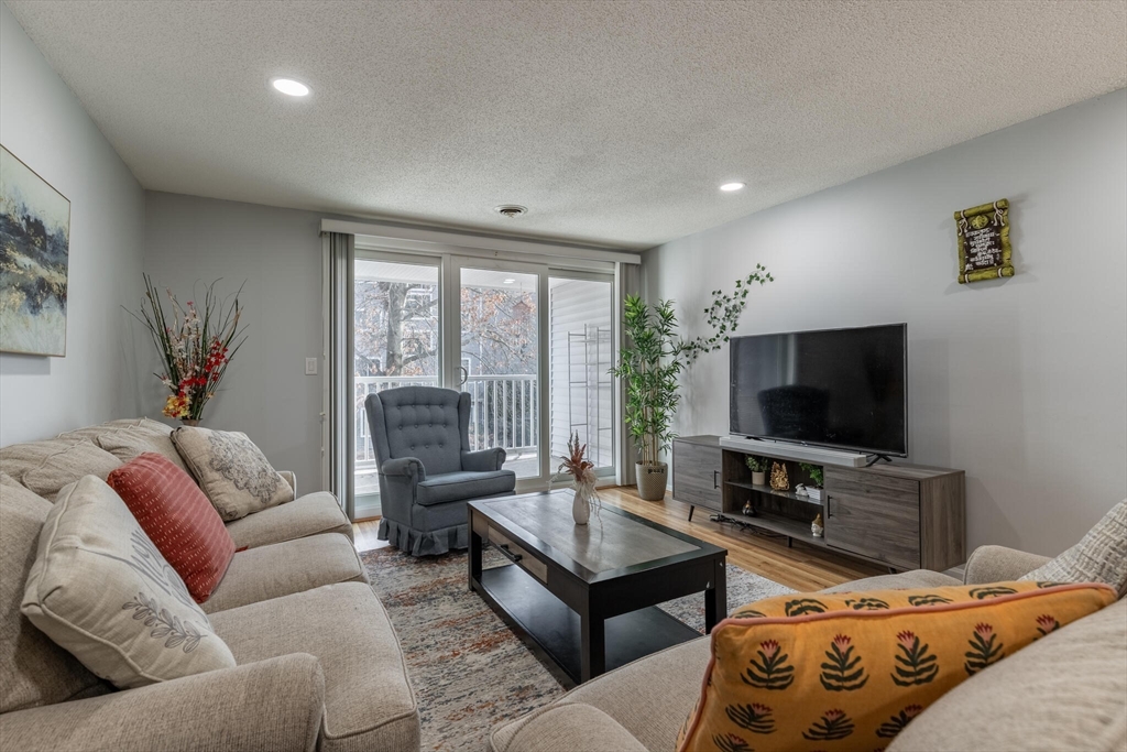255 North Road, Unit 245 Chelmsford, MA 01824 - Photo 7 of 33 Gallery Image 7