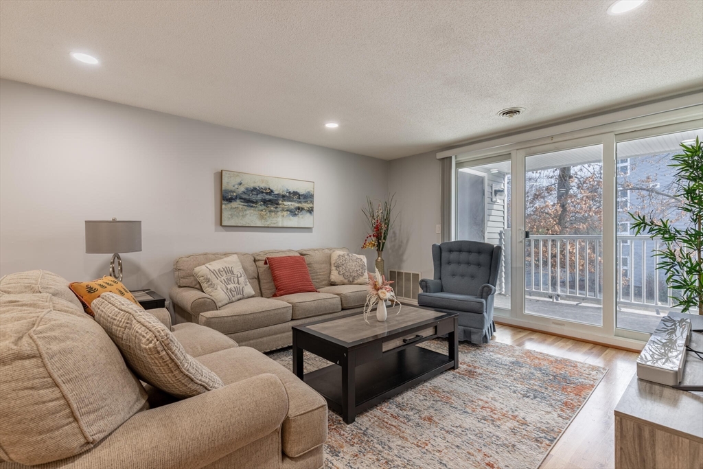 255 North Road, Unit 245 Chelmsford, MA 01824 - Photo 8 of 33 Gallery Image 8