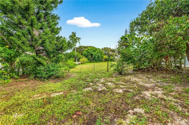 $1,000,000 | 826 Date Palm Road, Vero Beach, FL 32963