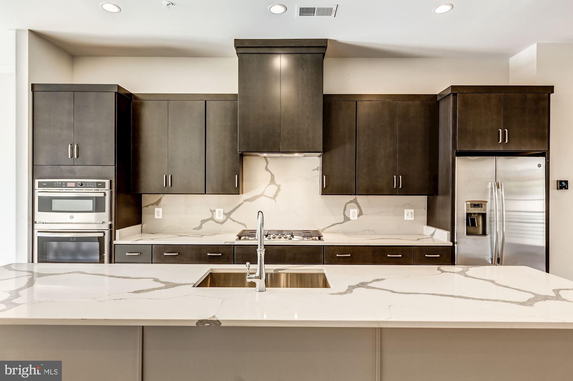 11712 Paysons Way Reston, VA 20191 - Photo 1 of 17 Smith Kitchen