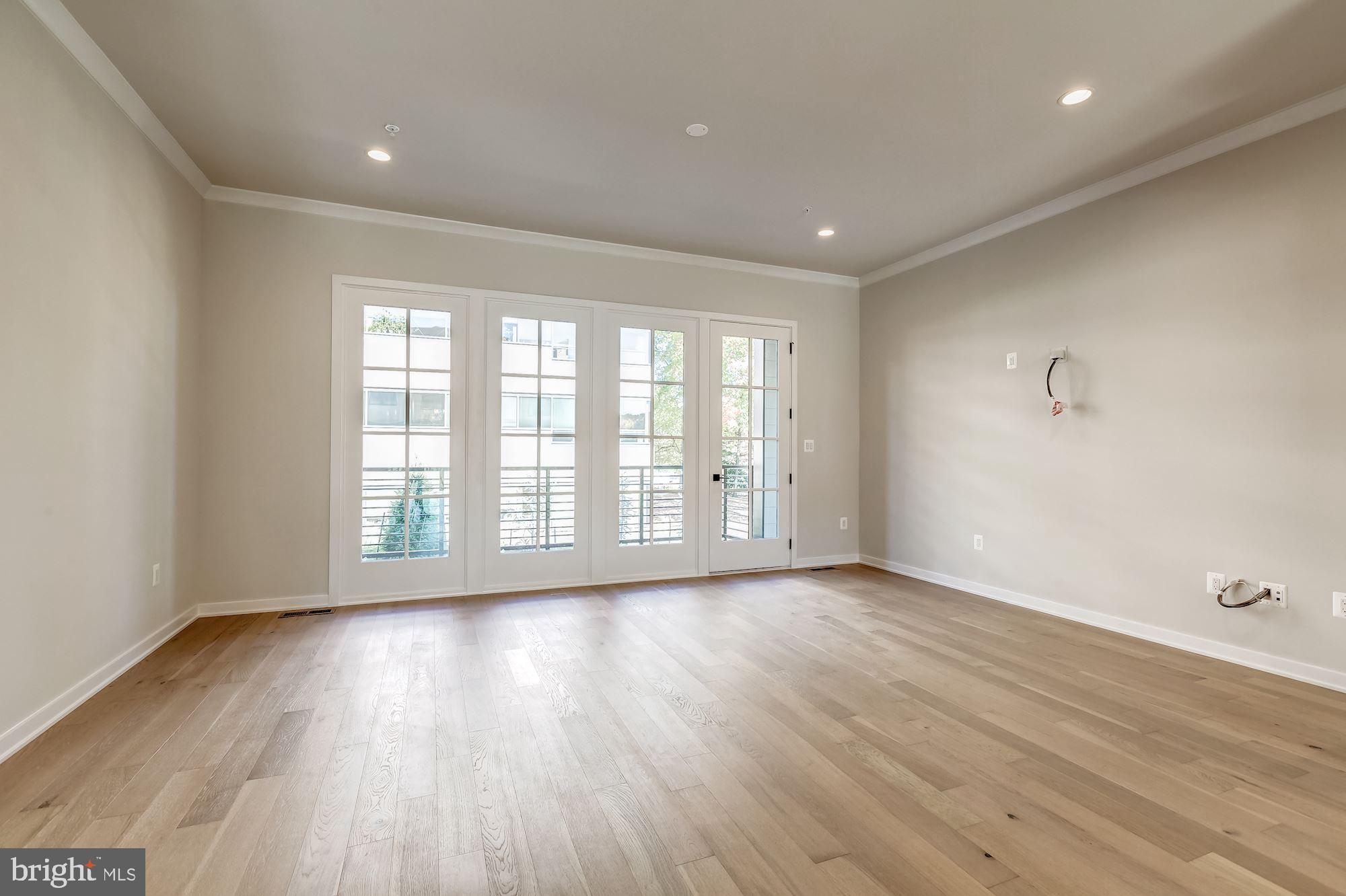 11712 Paysons Way Reston, VA 20191 - Photo 5 of 17 Smith Family Room