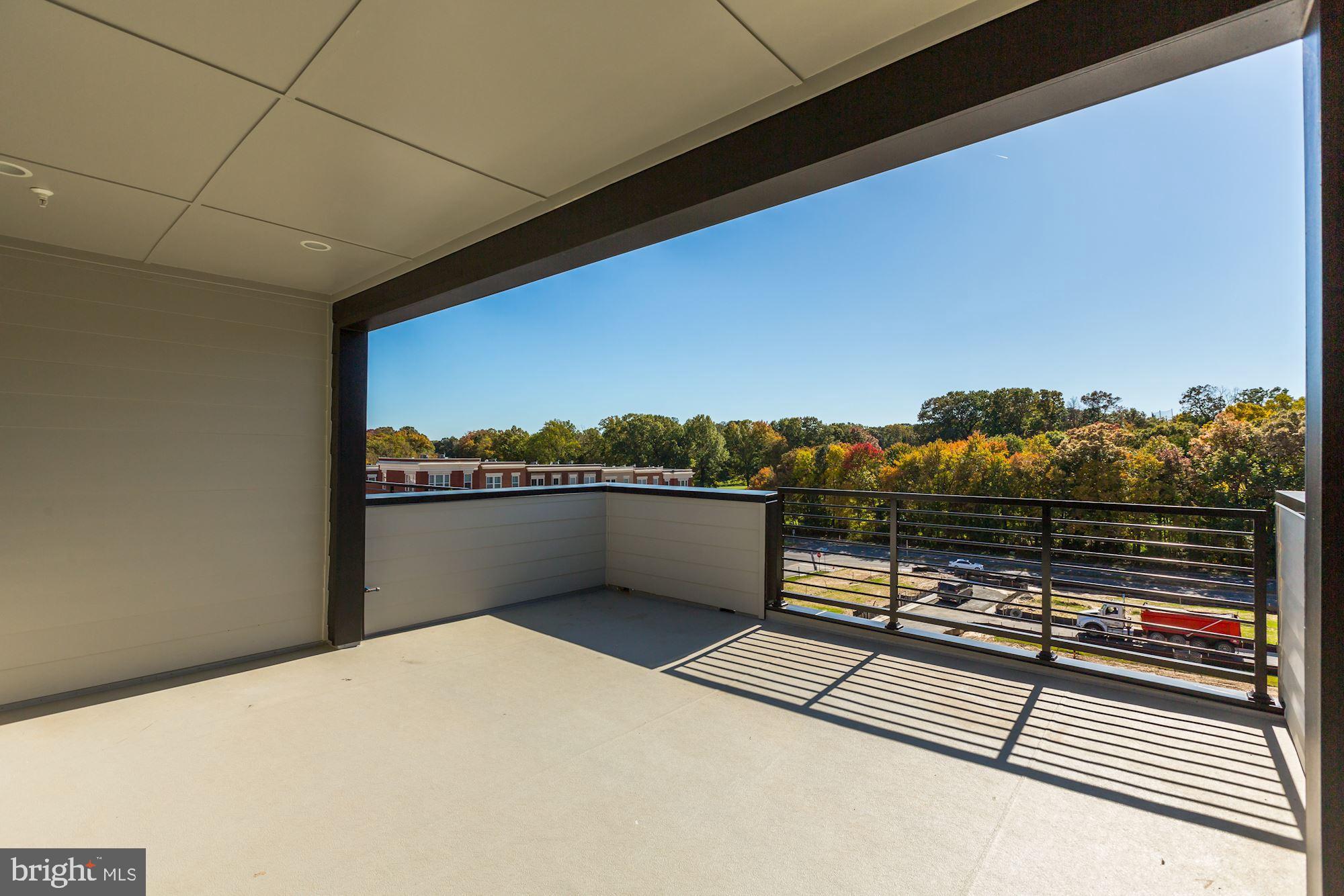 11712 Paysons Way Reston, VA 20191 - Photo 8 of 17 Smith Roof-Top Terrance