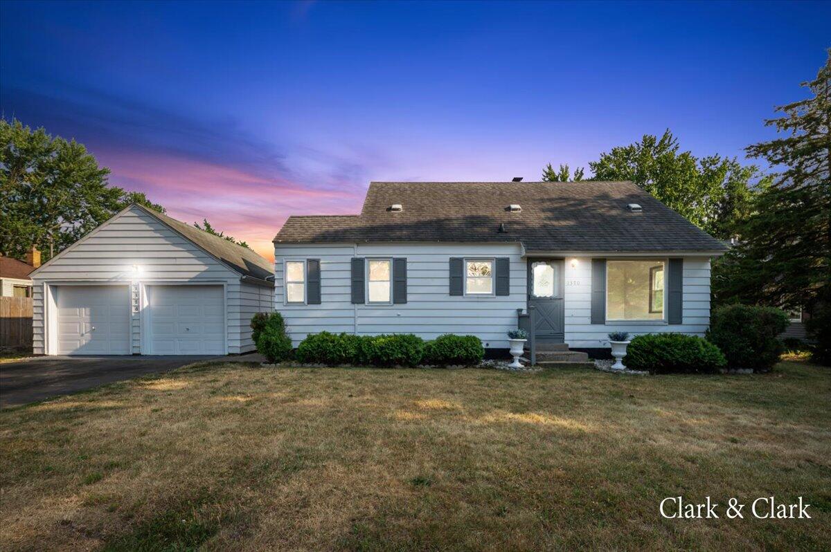 1370 Bauer Road Jenison, MI 49428 - Photo 1 of 20 11-DSC_1575