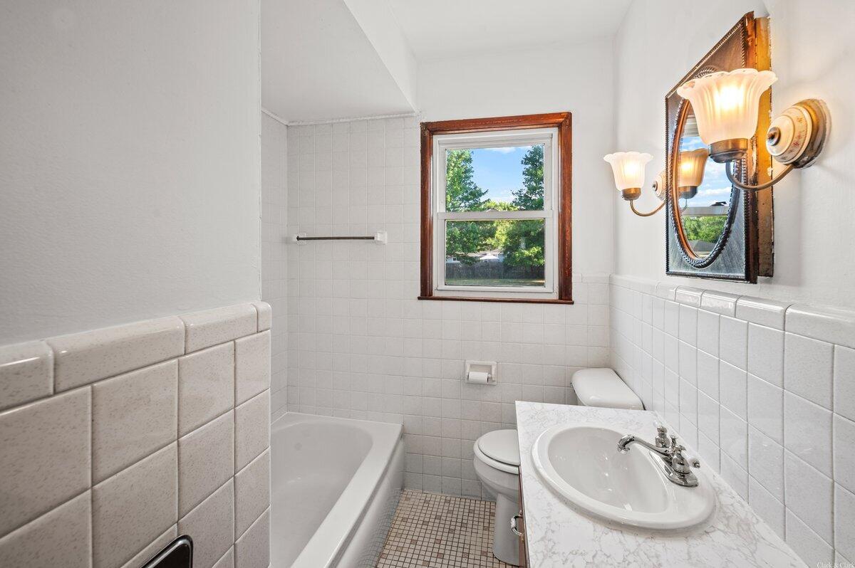 1370 Bauer Road Jenison, MI 49428 - Photo 11 of 20 DSC_1625 2