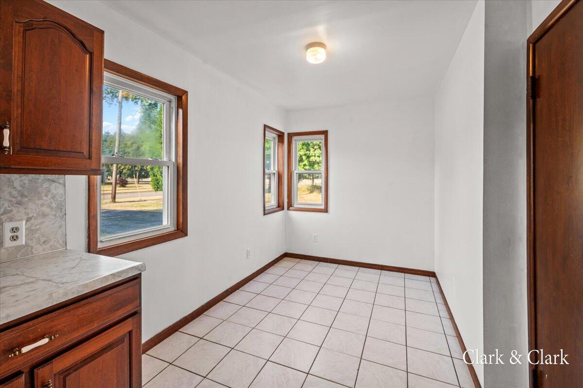 1370 Bauer Road Jenison, MI 49428 - Photo 7 of 20 20-DSC_1613