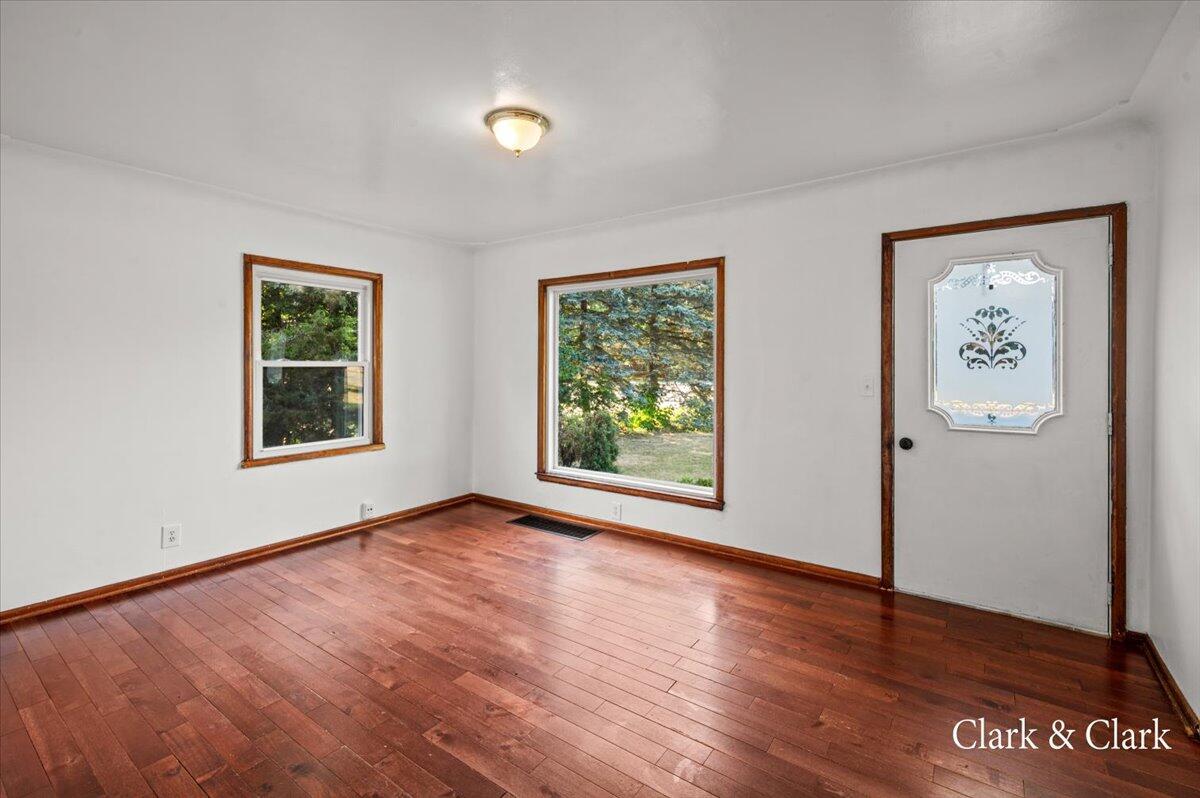 1370 Bauer Road Jenison, MI 49428 - Photo 8 of 20 21-DSC_1616