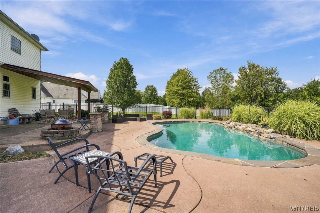 7526 Milestrip Road Orchard Park, NY 14127 - Photo 37 of 43 Pool is still open!