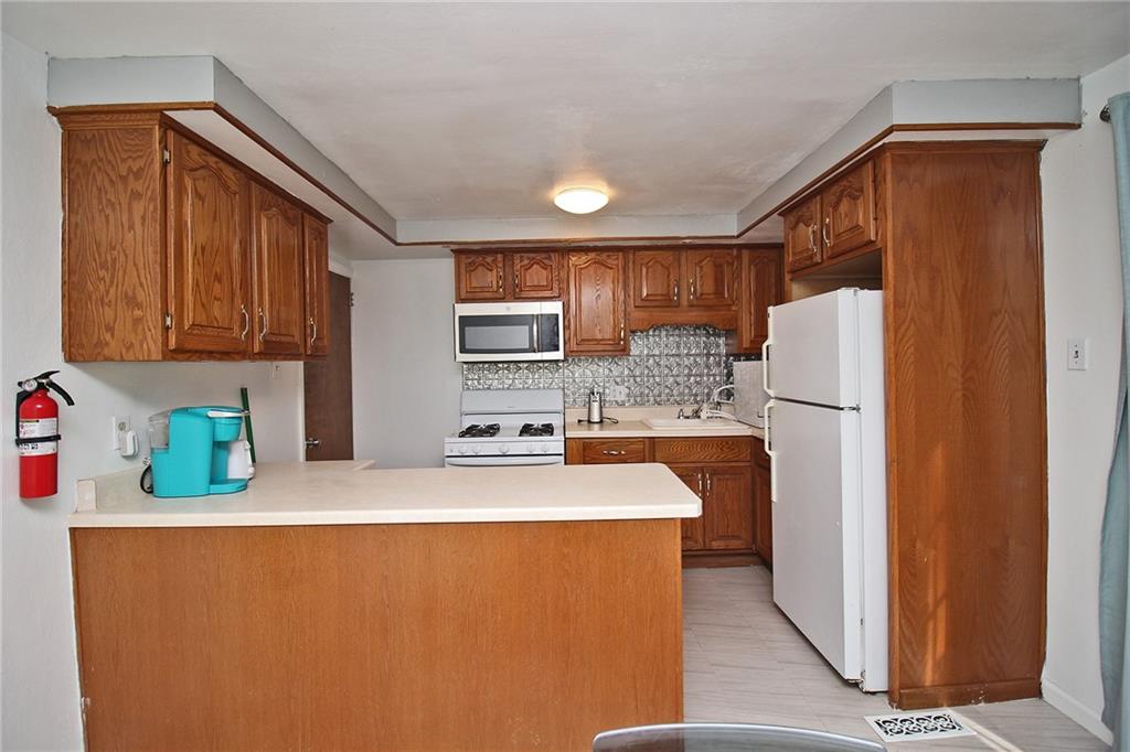 1614 Bevan Road Pittsburgh, PA 15227 - Photo 12 of 29