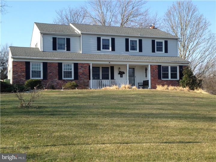203 Pebble Ridge Road Warrington, PA 18976 - Photo 1 of 25 Exterior Front