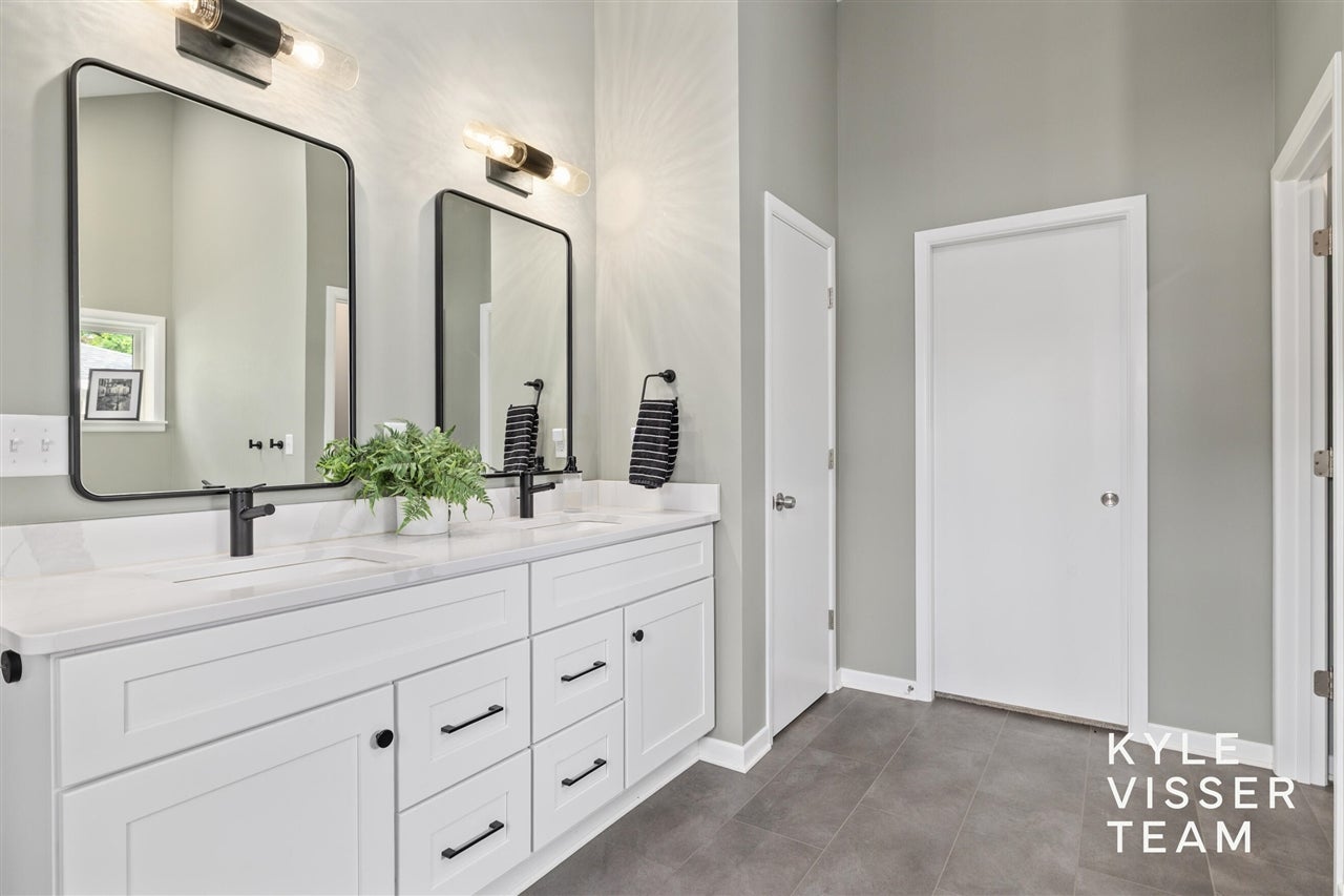 3030 Cascade Road Southeast East Grand Rapids, MI 49506 - Photo 19 of 53 Gallery Image 19