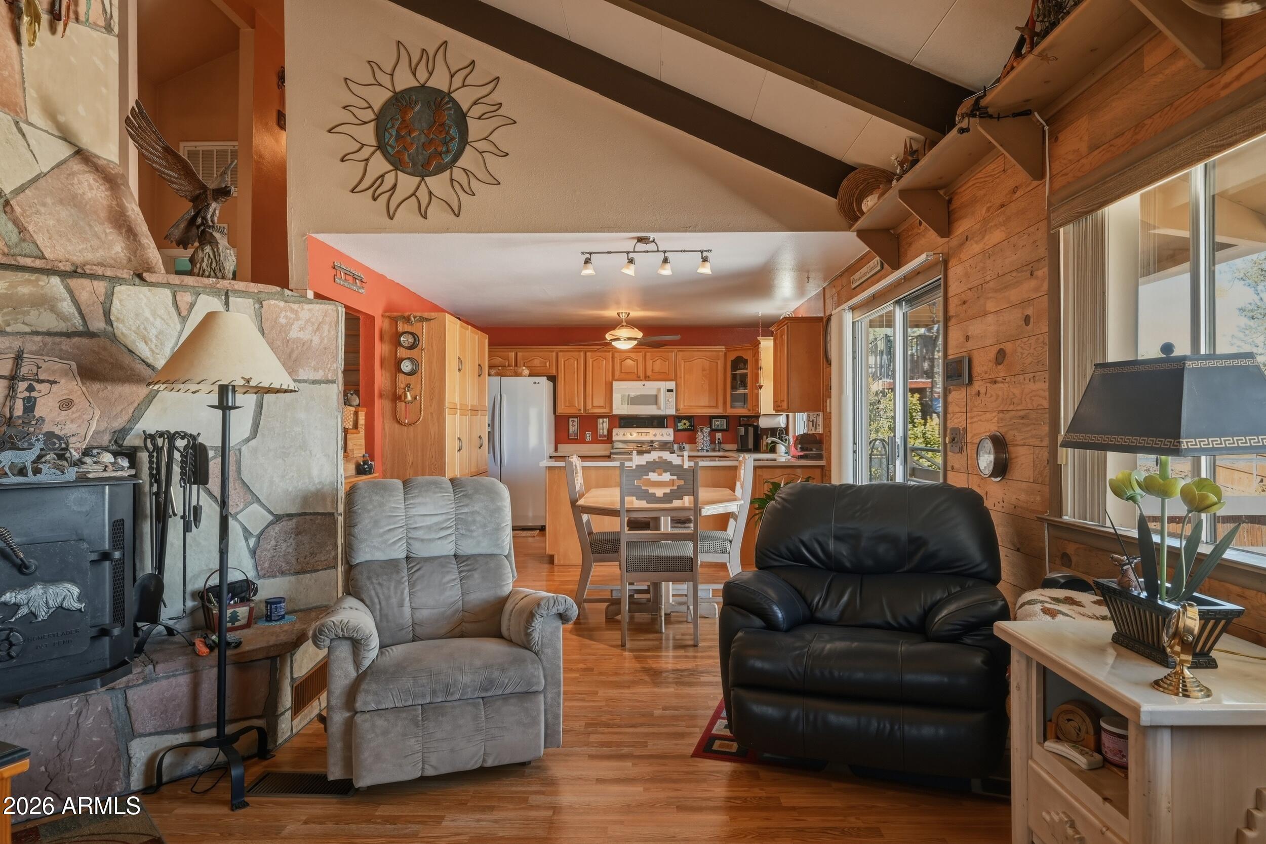 902 West Rim View Road Payson, AZ 85541 - Photo 15 of 46 Living Room