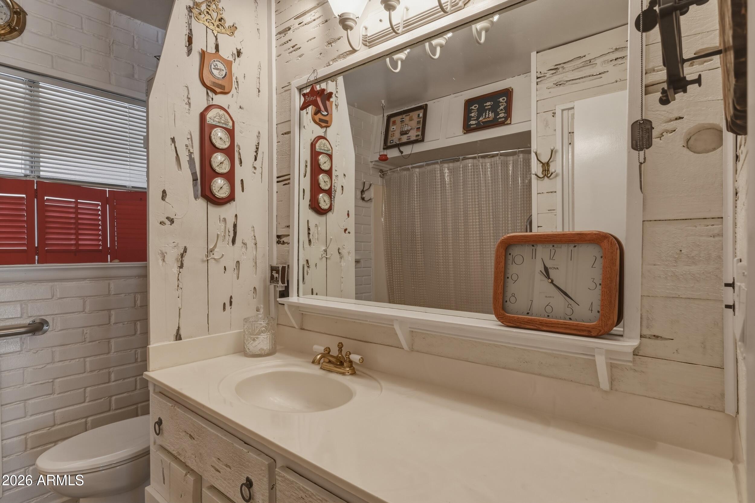 902 West Rim View Road Payson, AZ 85541 - Photo 21 of 46 Second Bathroom