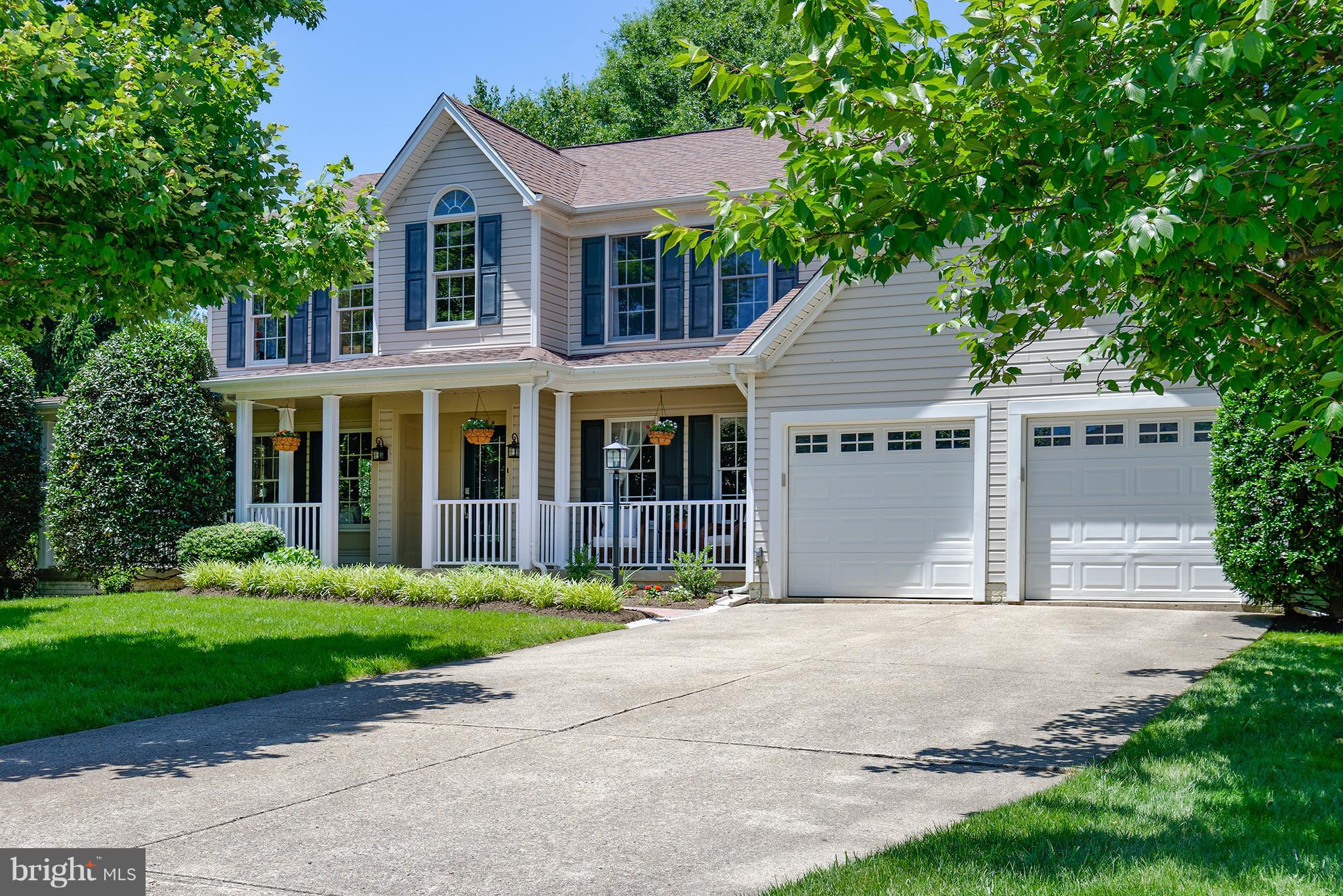 12714 Roark Court Reston, VA 20191 - Photo 1 of 30 Welcome to 12714 Roark Court in Polo Fields