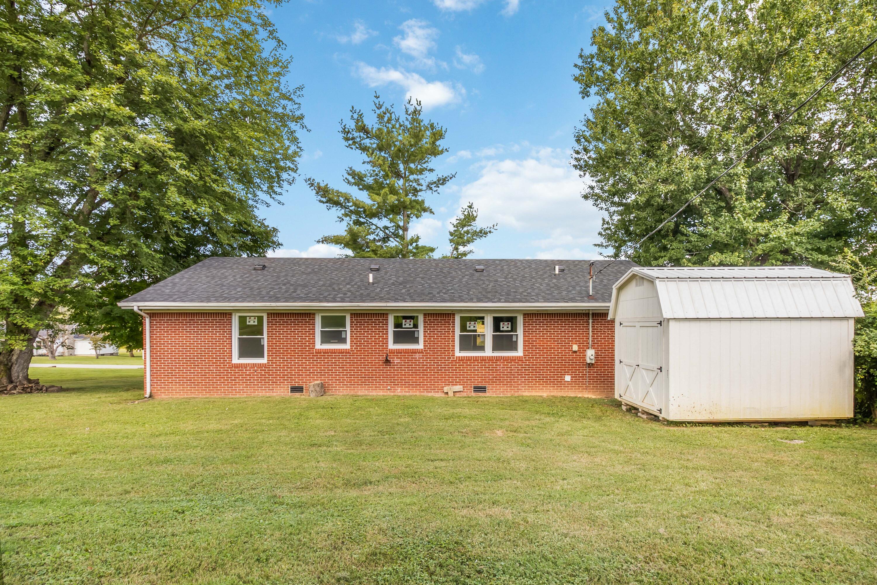 4492 Chestnut Grove Road Brodhead, KY 40409 - Photo 27 of 31 028