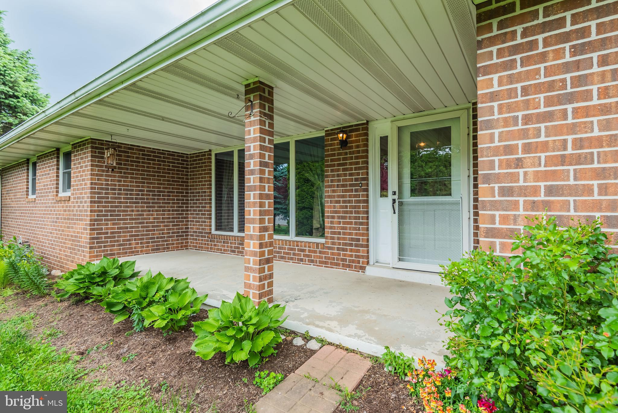 37 Middle Spring Road Shippensburg, PA 17257 - Photo 2 of 29 Front / main entranc with nice covered porch