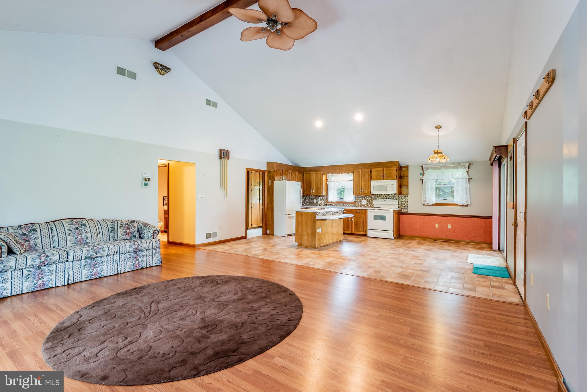 37 Middle Spring Road Shippensburg, PA 17257 - Photo 13 of 29 Open floor plan. Living Rm, kitchen dining area
