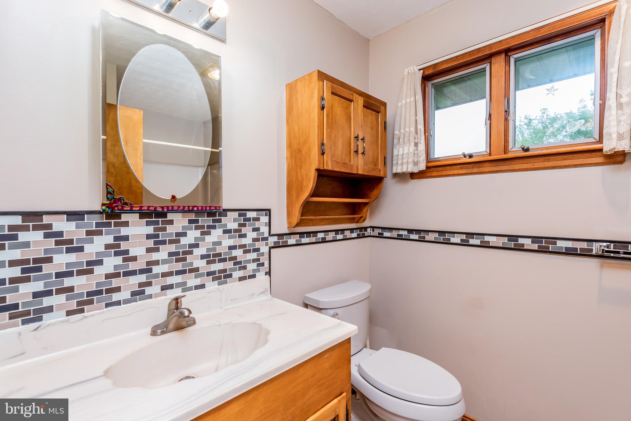 37 Middle Spring Road Shippensburg, PA 17257 - Photo 18 of 29 master bathroom