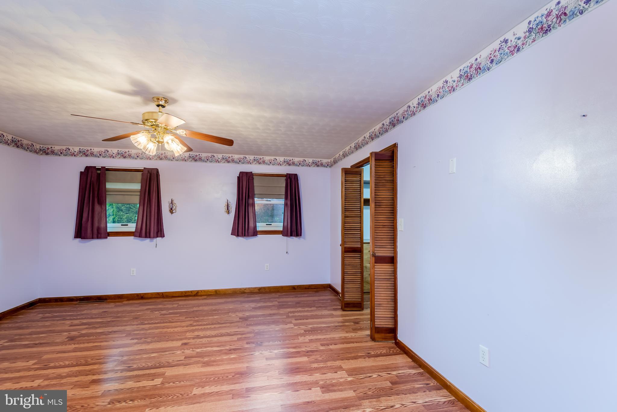 37 Middle Spring Road Shippensburg, PA 17257 - Photo 20 of 29 master bedroom