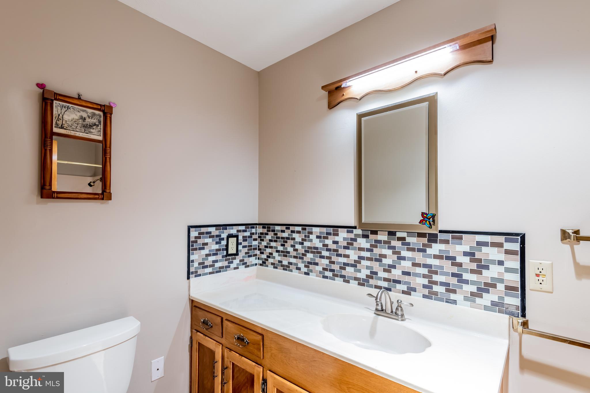 37 Middle Spring Road Shippensburg, PA 17257 - Photo 21 of 29 bath no 2