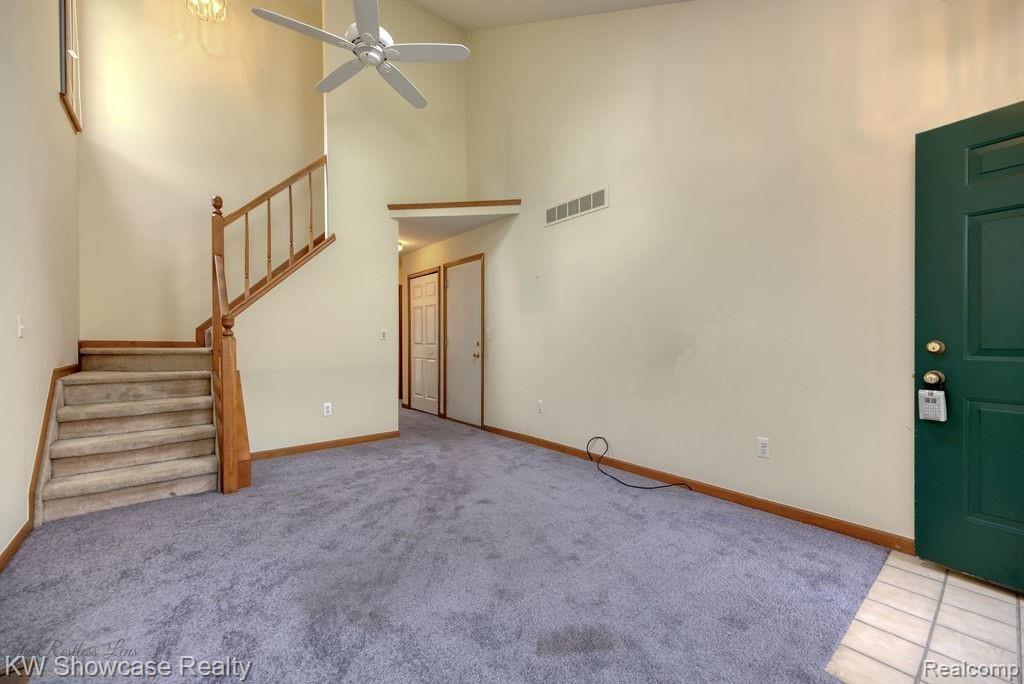 2575 South Commerce Road Wolverine Lake, MI 48390 - Photo 5 of 26