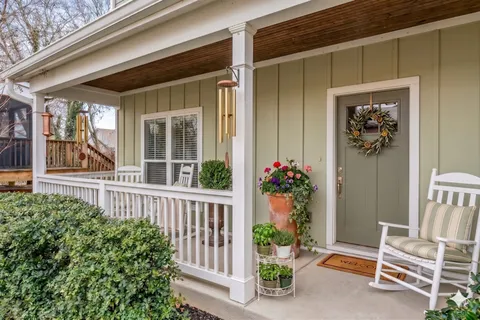 $599,000 | 702 B Waco Drive, Nashville, TN 37209