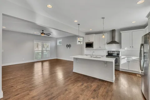 $629,000 | 702 B Waco Drive, Nashville, TN 37209