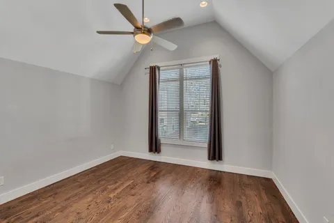 $599,000 | 702 B Waco Drive, Nashville, TN 37209