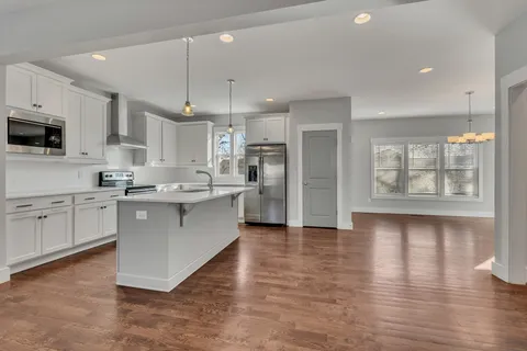 $629,000 | 702 B Waco Drive, Nashville, TN 37209