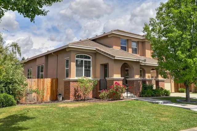 $850,000 | 2039 Petruchio Way, Roseville, CA 95661