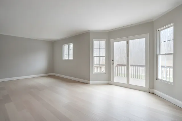 $879,900 | 23 Fawnwood Road, Newtown, CT 06482