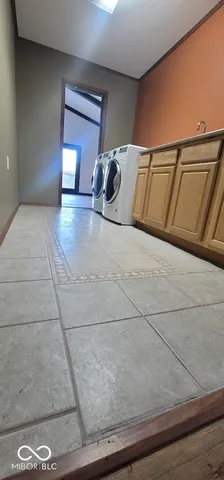 $247,500 | 539 Delbrook Drive, New Whiteland, IN 46184