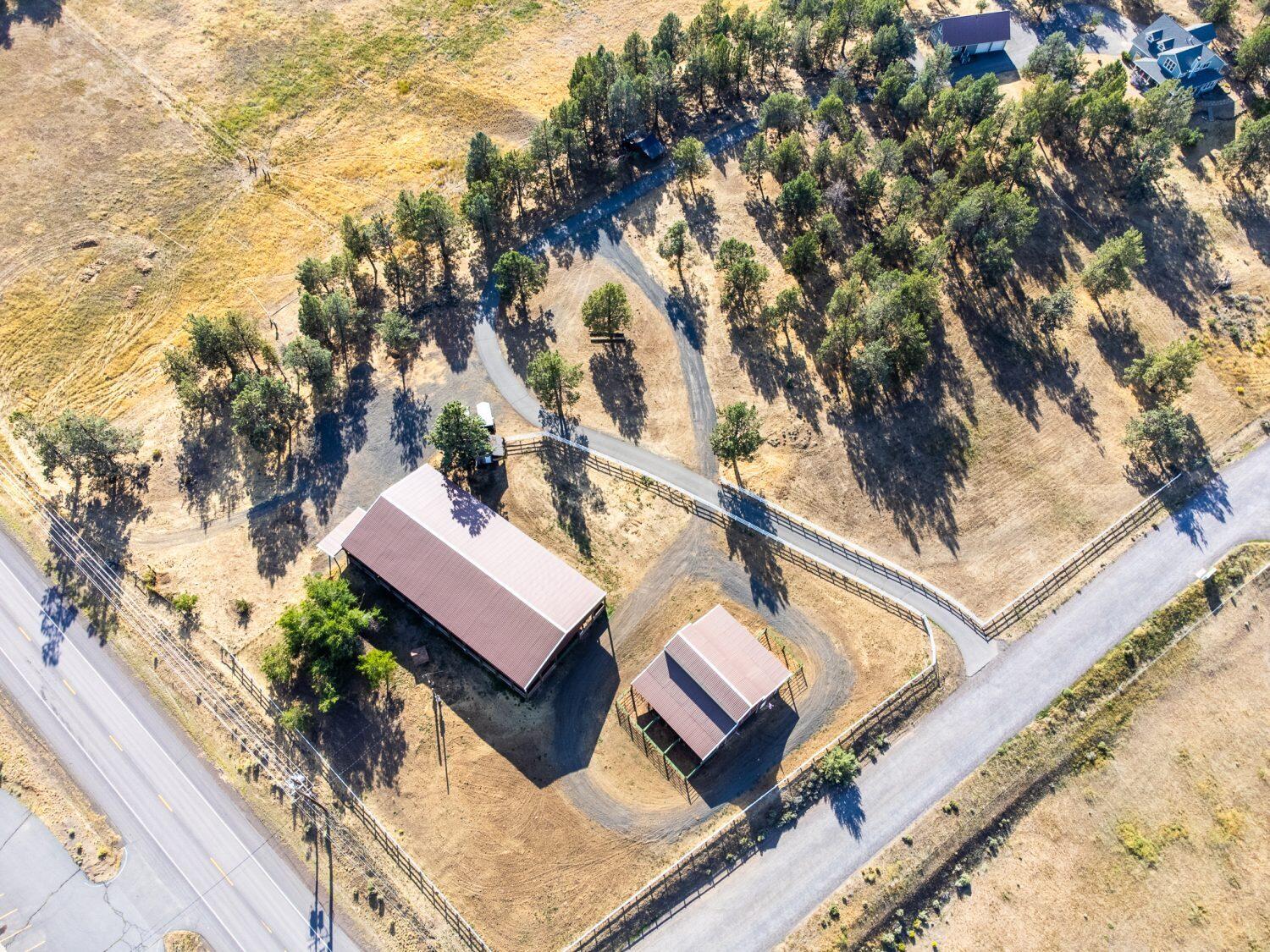 7140 Jake Road Klamath Falls, OR 97601 - Photo 42 of 44 20250809-MLS-144-1500x1125