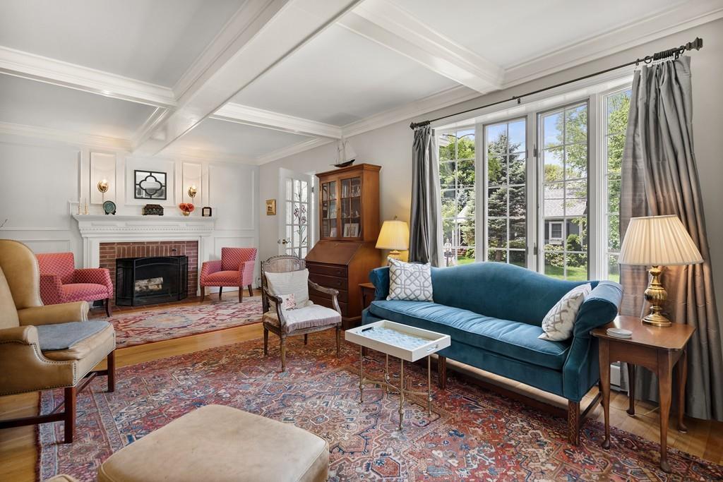42 Buckingham Road North Andover, MA 01845 - Photo 5 of 30 Gallery Image 5