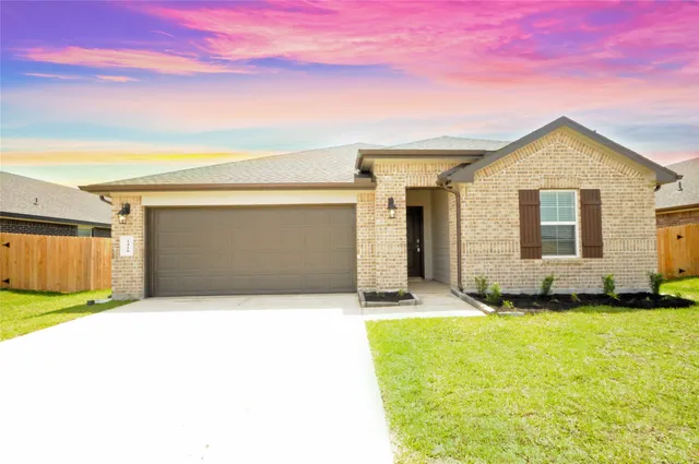 $2,849 | 1410 Island Grove Drive, Iowa Colony, TX 77583