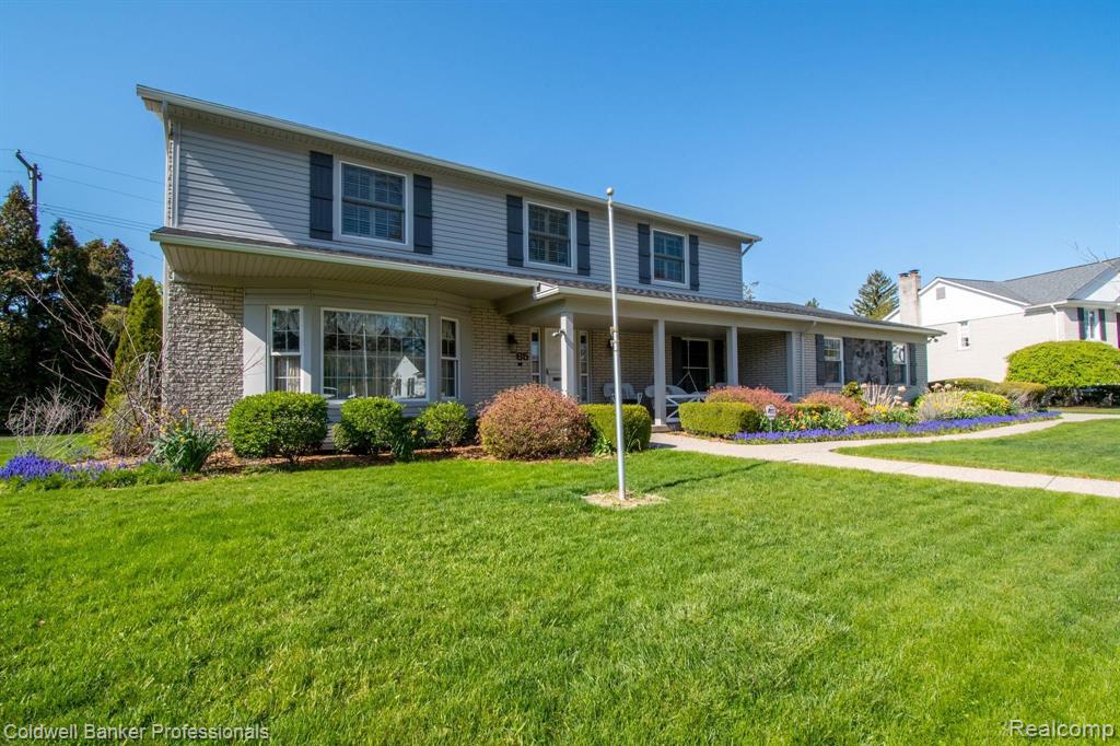 65 South Duval Road Grosse Pointe Shores, MI 48236 - Photo 2 of 40