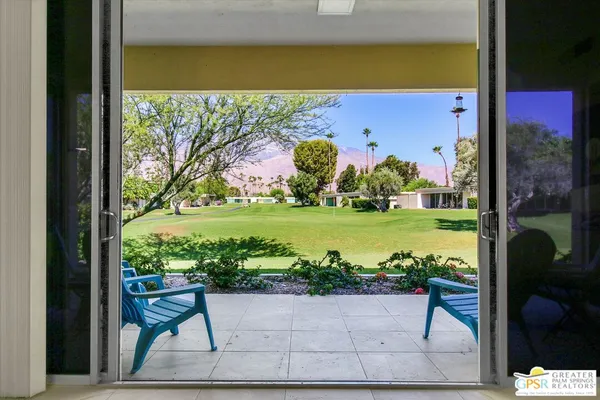 $925,000 | 68 Lakeview Drive, Palm Springs, CA 92264