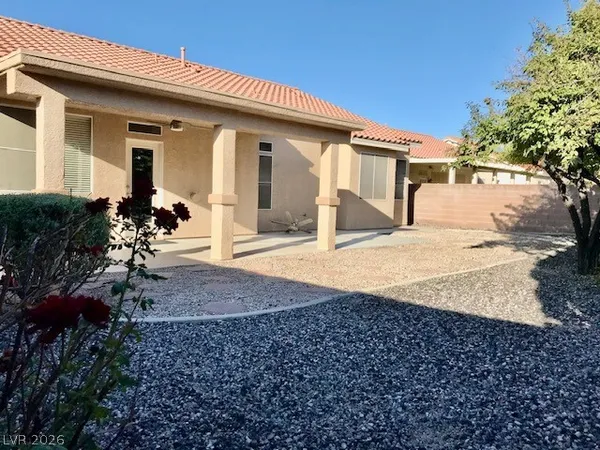 $2,300 | 975 Garden Breeze Way, Las Vegas, NV 89123