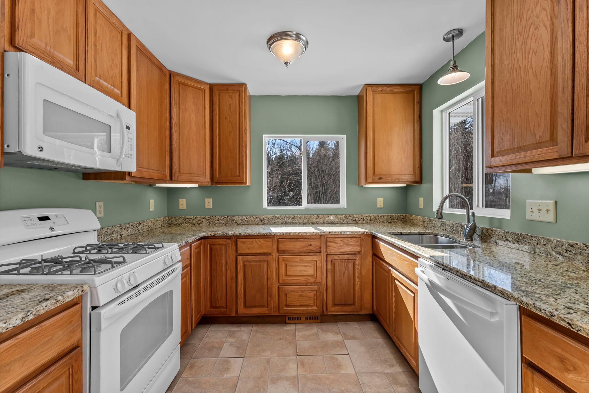 30140 Neal Avenue Lindstrom, MN 55045 - Photo 9 of 43