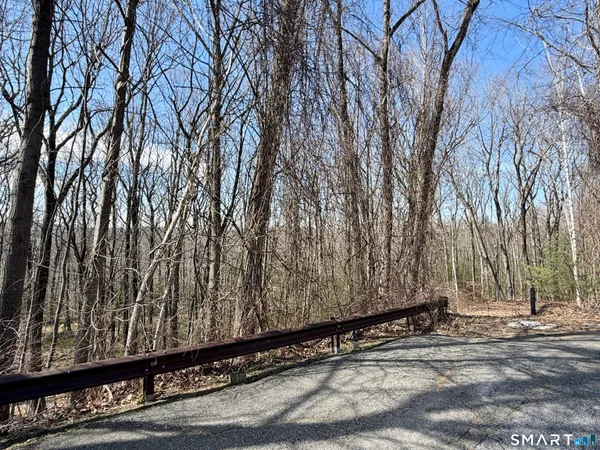 $229,900 | 143 Spyglass Court, Unit 143, Torrington, CT 06790