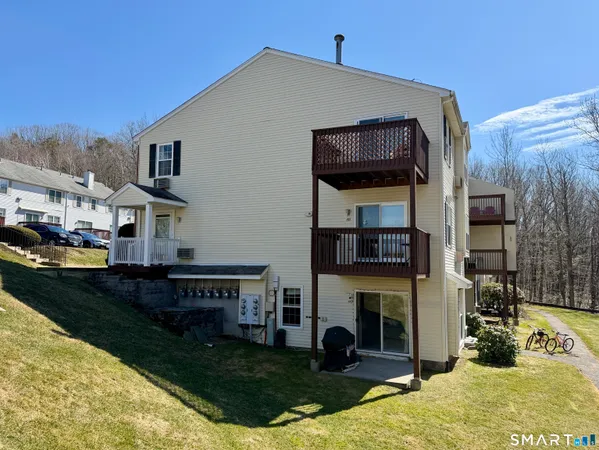 $229,900 | 143 Spyglass Court, Unit 143, Torrington, CT 06790