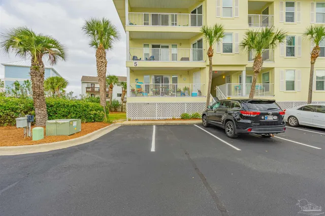 $375,000 | 8436 Gulf Boulevard, Unit 511, Navarre, FL 32566