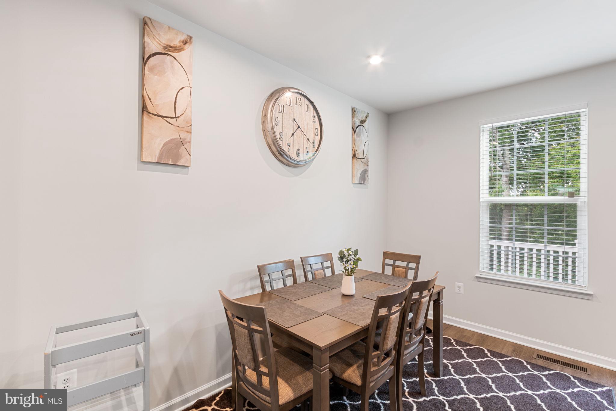 527 View Point Way Fredericksburg, VA 22405 - Photo 11 of 43 Kitchen / Dining Area