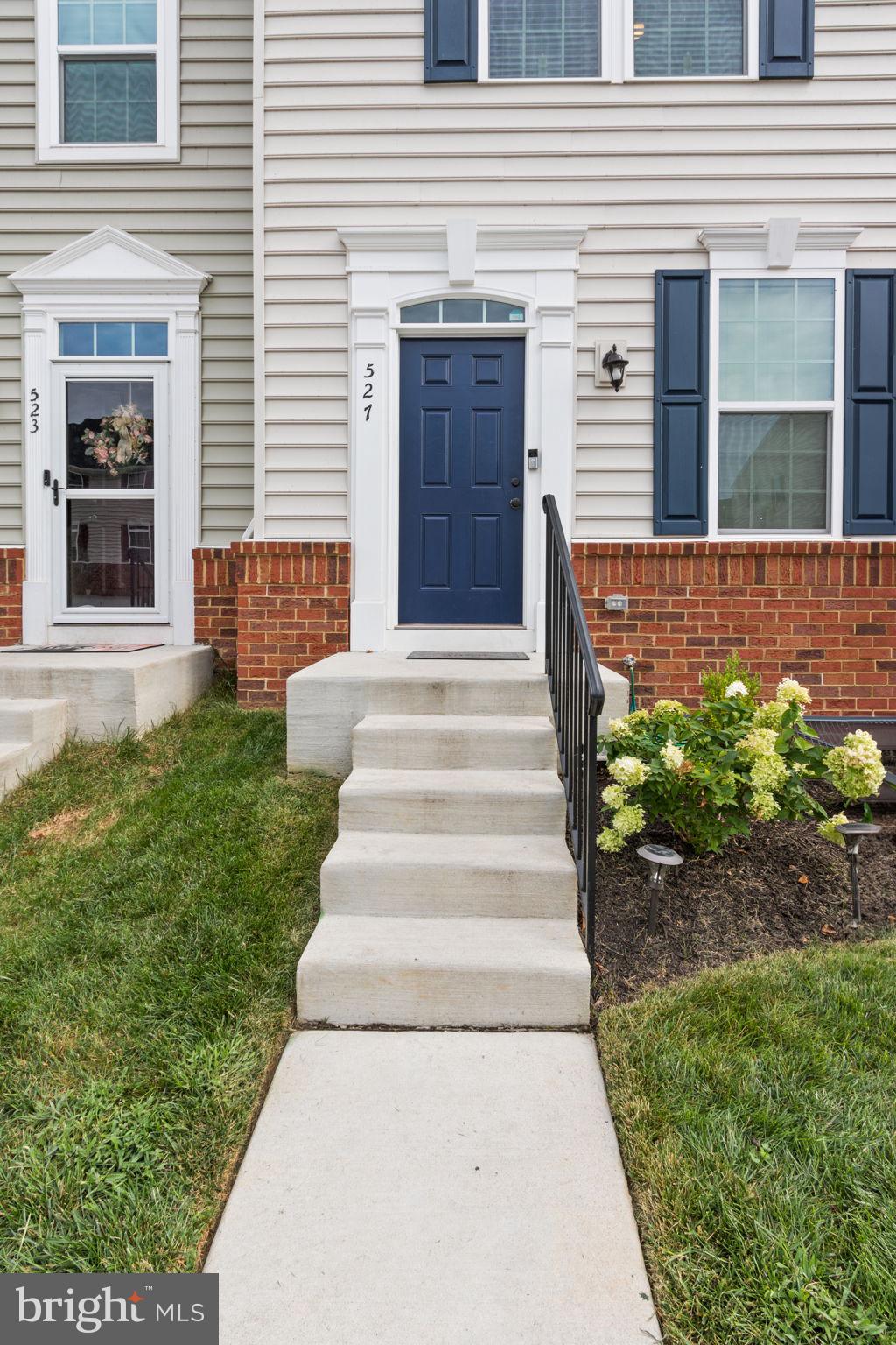527 View Point Way Fredericksburg, VA 22405 - Photo 2 of 43