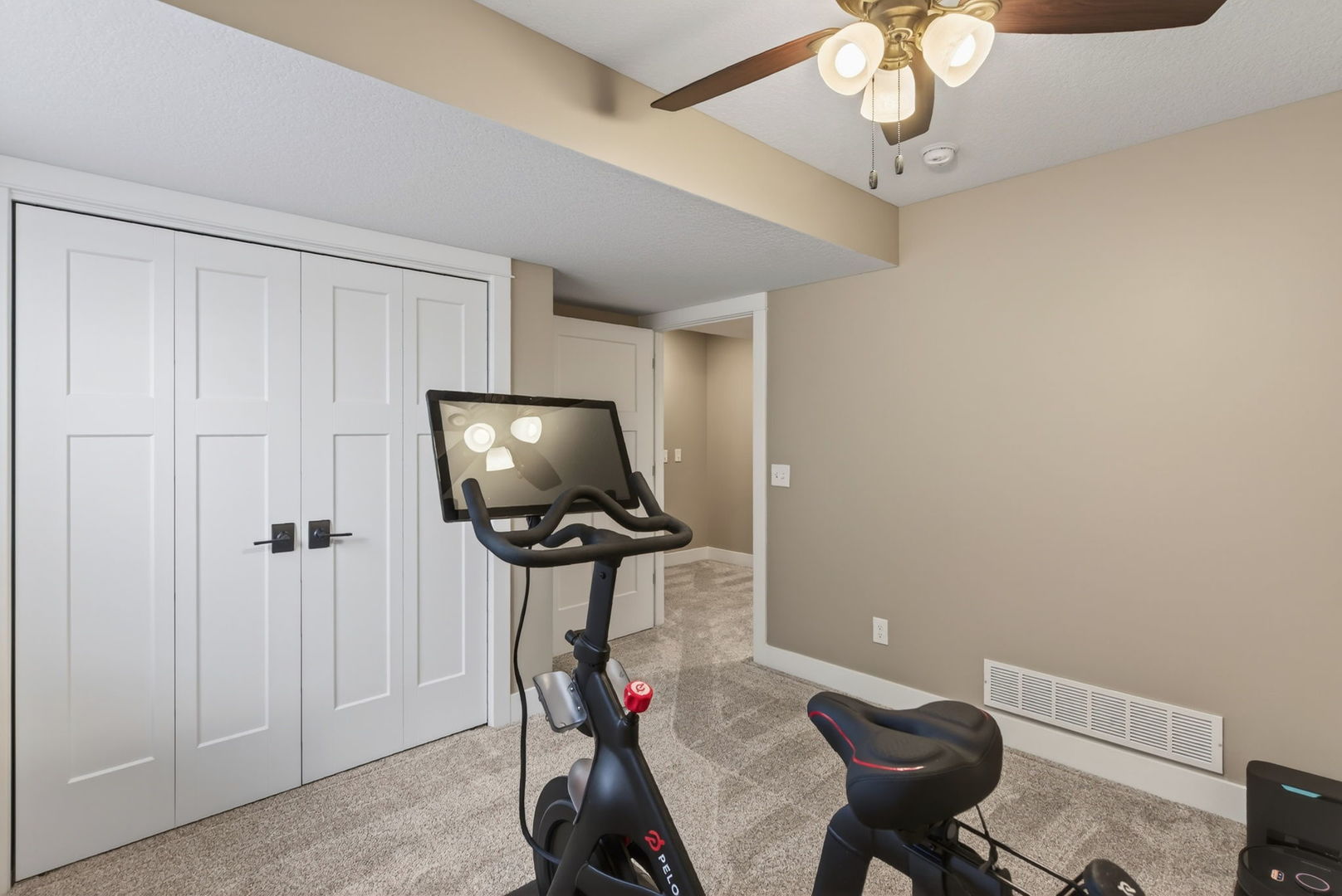 1439 Rhinelander Drive Davenport, IA 52804 - Photo 27 of 43 a view of a room with gym equipment